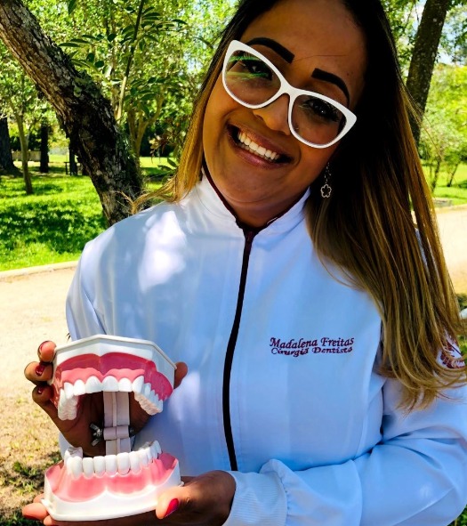 DRA MADALENA FREITAS